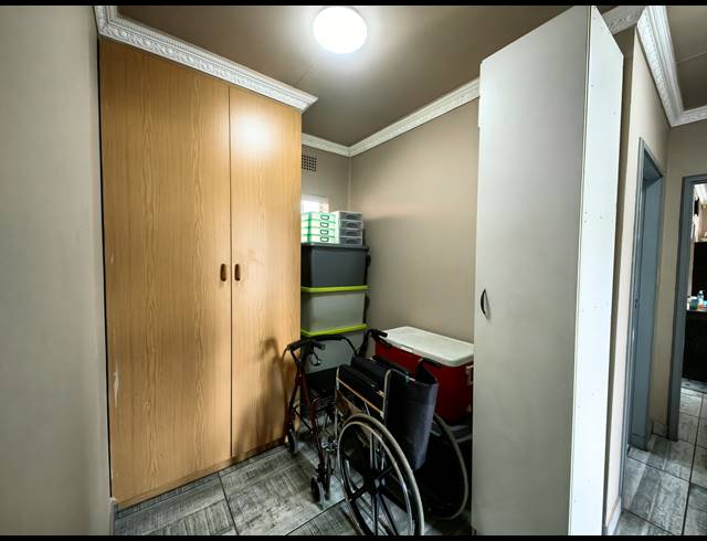 3 BEDROOM FREEHOLD FOR SALE IN VERWOERDPARK